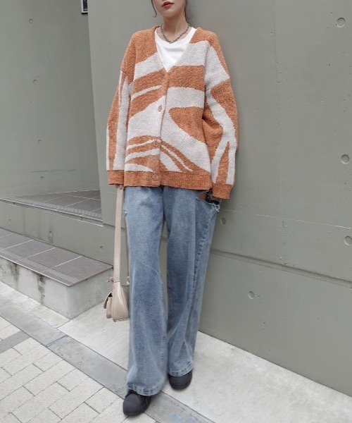 CORNERS（コーナーズ）の「ニュアンス柄モールニットカーディガン（カーディガン/ボレロ・レディース・ベージュ/ネイビー/オレンジ/ライトカーキ・FREE）」の11枚目の写真