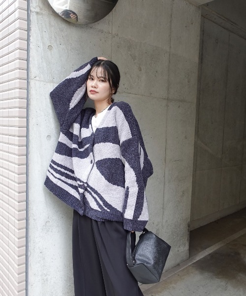 CORNERS（コーナーズ）の「ニュアンス柄モールニットカーディガン（カーディガン/ボレロ・レディース・ベージュ/ネイビー/オレンジ/ライトカーキ・FREE）」の15枚目の写真