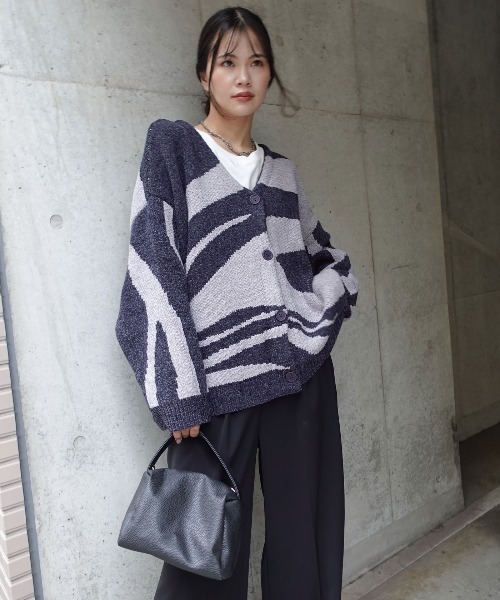 CORNERS（コーナーズ）の「ニュアンス柄モールニットカーディガン（カーディガン/ボレロ・レディース・ベージュ/ネイビー/オレンジ/ライトカーキ・FREE）」の18枚目の写真