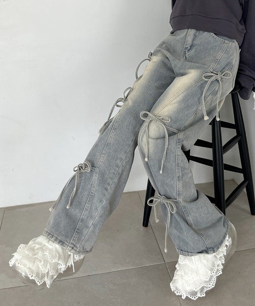 MORE self LOVE（モアセルフラブ）の「リボンデザインデニム（デニムパンツ・レディース・ブルー・FREE）」の2枚目の写真