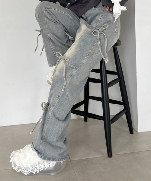 MORE self LOVE（モアセルフラブ）の「リボンデザインデニム（デニムパンツ・レディース・ブルー・FREE）」の4枚目の写真