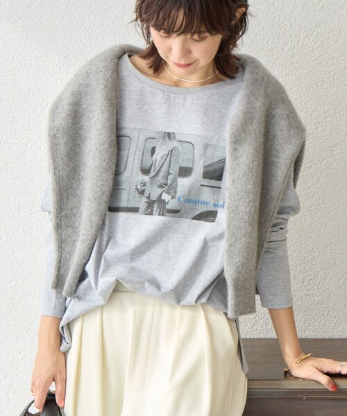 RIVE DROITE（リヴドロワ）の「【インナーとしても◎】PHOTO long Tee（Tシャツ/カットソー・レディース・ホワイト/グレー・FREE）」の2枚目の写真