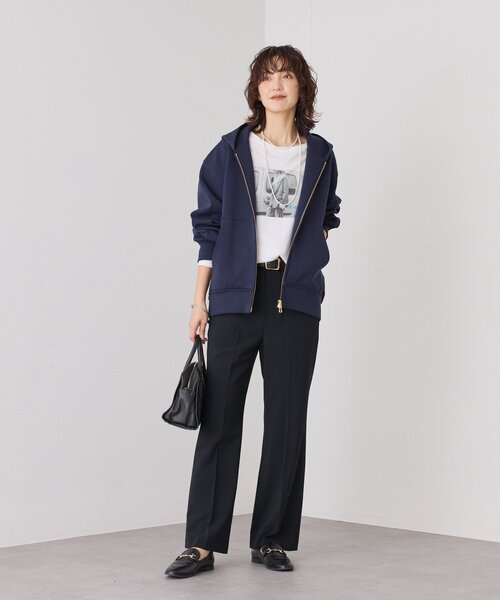 RIVE DROITE（リヴドロワ）の「【インナーとしても◎】PHOTO long Tee（Tシャツ/カットソー・レディース・ホワイト/グレー・FREE）」の16枚目の写真