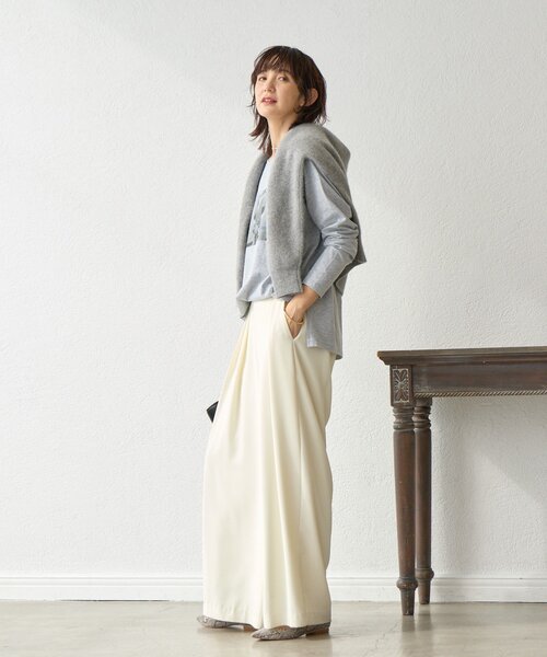 RIVE DROITE（リヴドロワ）の「【インナーとしても◎】PHOTO long Tee（Tシャツ/カットソー・レディース・ホワイト/グレー・FREE）」の4枚目の写真