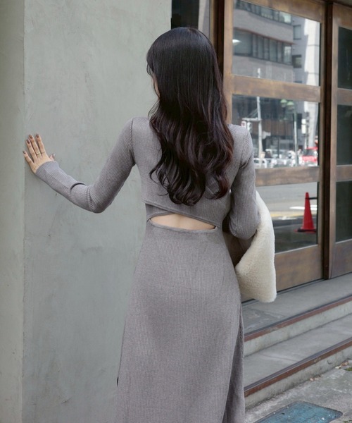 ACYM（アシーム）の「Back open mix knit ワンピース（ワンピース・レディース・アイボリー/グレー/ブラック・FREE）」の11枚目の写真