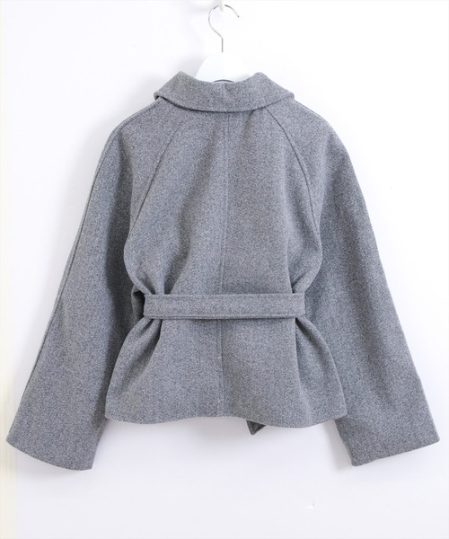 STAY MOTION（ステイモーション）の「【WEB限定】ウエストベルト付きショート丈コート［韓国ファッション カジュアル］≪AW新作≫（ステンカラーコート・レディース・ブラック/グレー・F）」の3枚目の写真