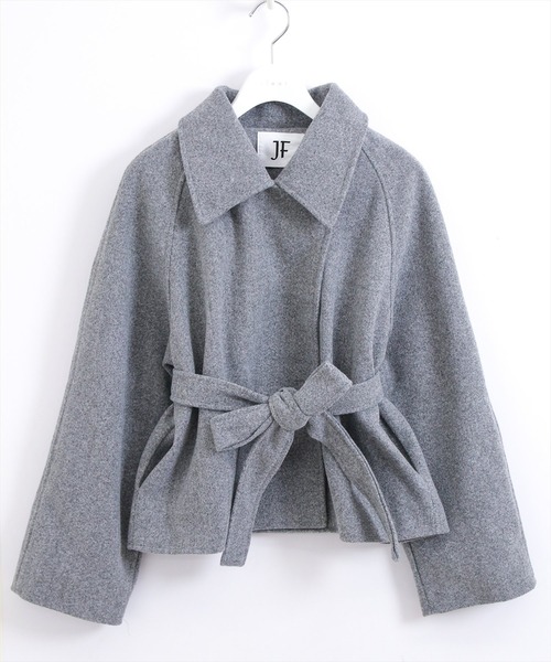 STAY MOTION（ステイモーション）の「【WEB限定】ウエストベルト付きショート丈コート［韓国ファッション カジュアル］（ステンカラーコート・レディース・ブラック/グレー・F）」の9枚目の写真