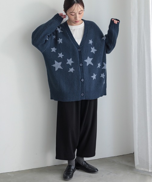 n'OrLABEL（ノアールレーベル）の「『星柄ニットカーディガン』（カーディガン/ボレロ・レディース・ブラック/ネイビー・FREE）」の4枚目の写真