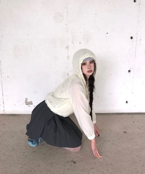 Miseki SEOUL（ミセキソウル）の「Wabi origami pleats midi skirt DARK GREY（スカート・レディース・その他・1/2）」の2枚目の写真