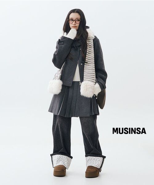 Miseki SEOUL（ミセキソウル）の「Wabi origami pleats midi skirt DARK GREY（スカート・レディース・その他・1/2）」の4枚目の写真