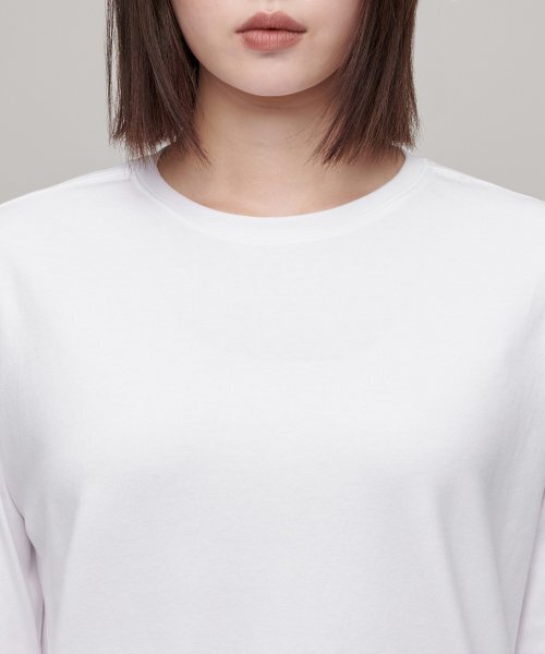 MUSINSA STANDARD WOMAN（ムシンサスタンダードウーマン）の「ウィメンズリラックスクルーネック長袖Tシャツ[ホワイト]（Tシャツ/カットソー・レディース・その他・SMALL/MEDIUM/LARGE/X-LARGE/X-SMALL）」の4枚目の写真