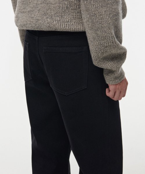 MUSINSA STANDARD（ムシンサスタンダード）の「裏起毛ストレートデニムパンツ[ブラック]（デニムパンツ・メンズ・その他・31/33/26/27/28/29/38/42/36/34/32/30/40）」の5枚目の写真
