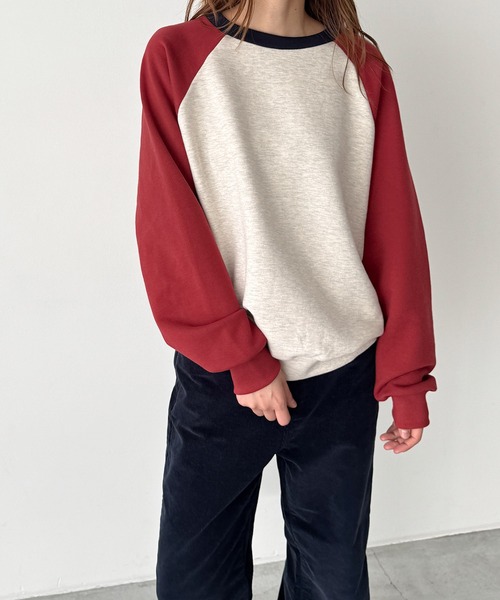 CANAL JEAN（キャナルジーン）の「El mar　配色ラグラントレーナー 裏毛（スウェット・レディース・カーキ/レッド/ネイビー・ONE SIZE）」の3枚目の写真