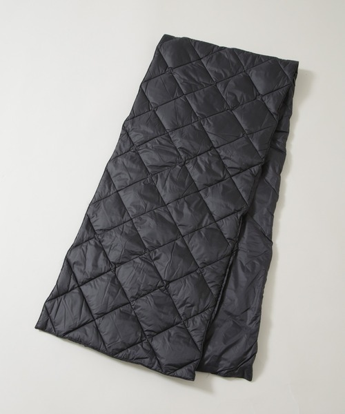 TAION（タイオン）の「TAION/リバーシブルダウンストール（ストール/ショール・レディース・オフホワイト/ブラック・FREE）」の8枚目の写真