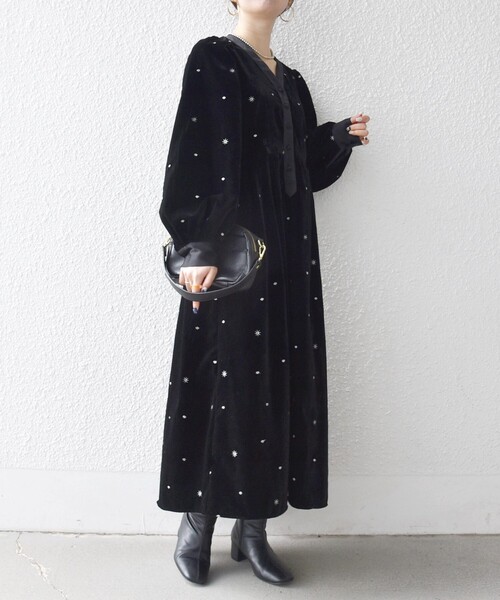 SHIPS any:〈手洗い可能〉ポリエステル ベロア 刺繍 タック フレア