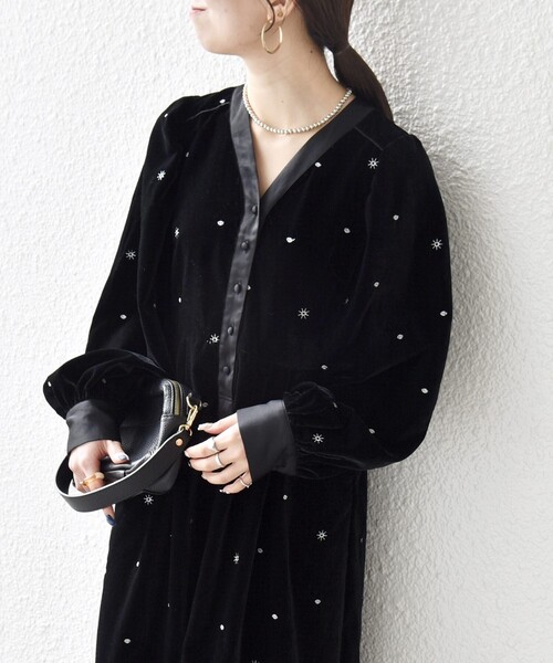 SHIPS any:〈手洗い可能〉ポリエステル ベロア 刺繍 タック フレア