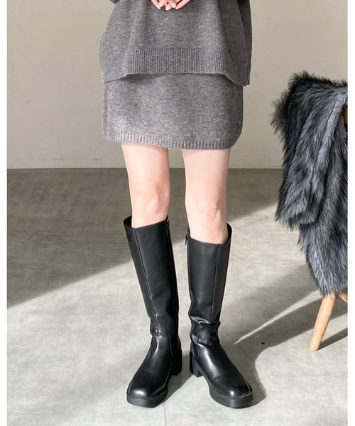 She's Closet(シーズクローゼット)の「ボリュームスリーブ長袖オーバーサイズニット&ミニスカートセットアップ(セットアップ・レディース・ブラウン/ベージュ/グレー/ブラック・FREE)」の21枚目の写真