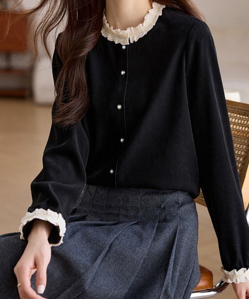 ONEP STAR(ワンピスター)の「パールボタンフリル襟ブラウス(シャツ/ブラウス・レディース・ブラック・MEDIUM/LARGE/X-LARGE)」の7枚目の写真