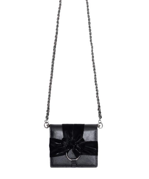 IUGAMAKARAS(イウガマカラス)の「Knotted Wallet Bag (Real Leather-BK)(メッセンジャーバッグ・レディース・その他・FREE)」の1枚目の写真
