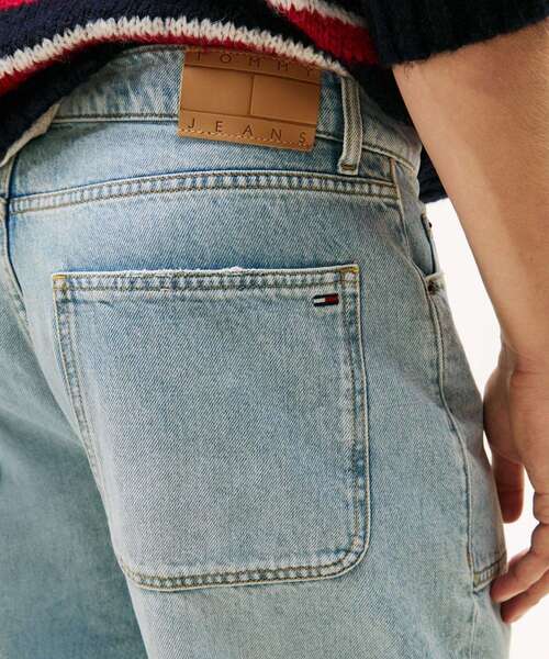 tommy jeans(トミー ジーンズ)の「ワーカーリラックスストレートジーンズ(デニムパンツ・メンズ・インディゴブルー・30inch/32inch/36inch/28inch/34inch)」の5枚目の写真