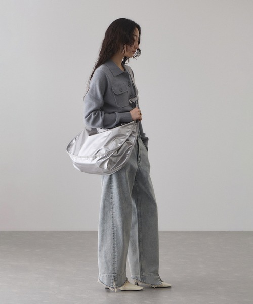 LeSportsac（レスポートサック）の「【LeSportsac for ADAM ET ROPE'】LARGE SPORTSAC LT (SHINE)（ショルダーバッグ・レディース・シルバー・FREE）」の17枚目の写真