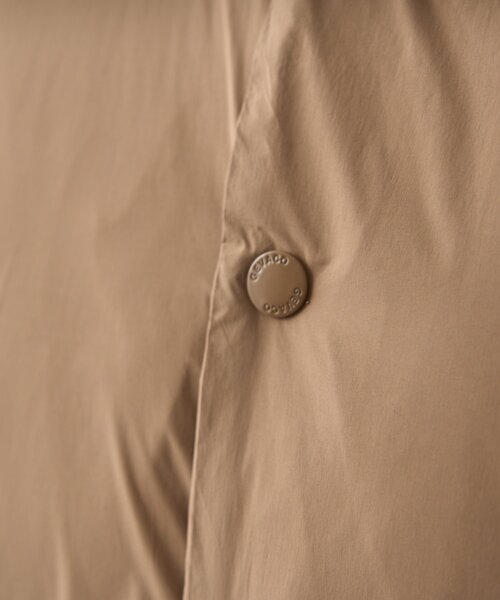 GEVACO（ゲバコ）の「【GEVACO】ノンステッチミドル中綿ジャケット（ダウンジャケット/コート・レディース・ベージュ/イエロー/ブラック・SMALL/MEDIUM/LARGE）」の6枚目の写真