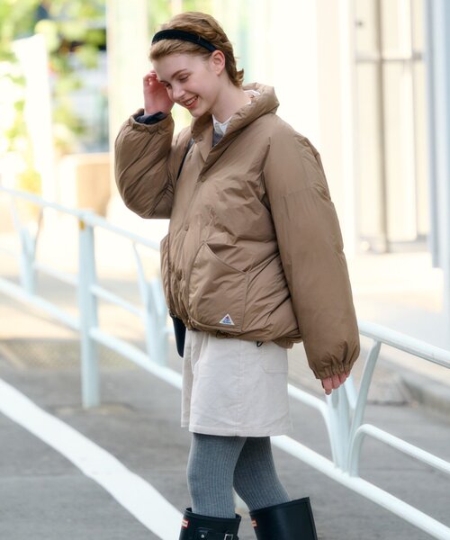 GEVACO（ゲバコ）の「【GEVACO】ノンステッチミドル中綿ジャケット（ダウンジャケット/コート・レディース・ベージュ/イエロー/ブラック・SMALL/MEDIUM/LARGE）」の14枚目の写真