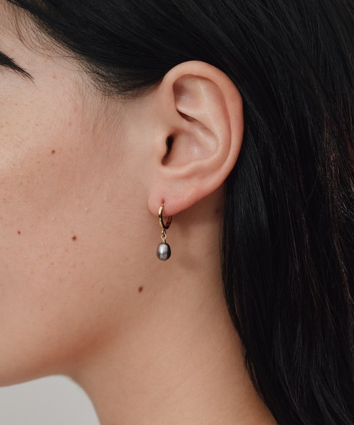 novice（ノーヴィス）の「【novice】Freshwater Pearl Pierce［Silver925］（ピアス（両耳用）・レディース・ゴールド・FREE）」の4枚目の写真