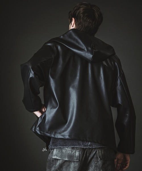 NO ID.（ノーアイディ）の「【NO ID.】Synthetic Leather Big Hooded