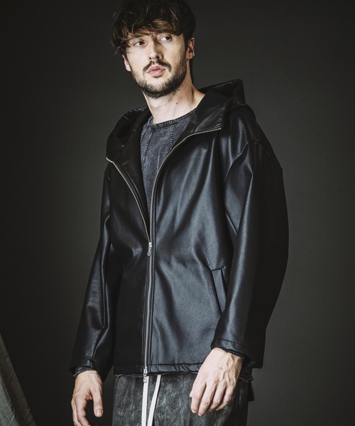NO ID.（ノーアイディ）の「【NO ID.】Synthetic Leather Big Hooded