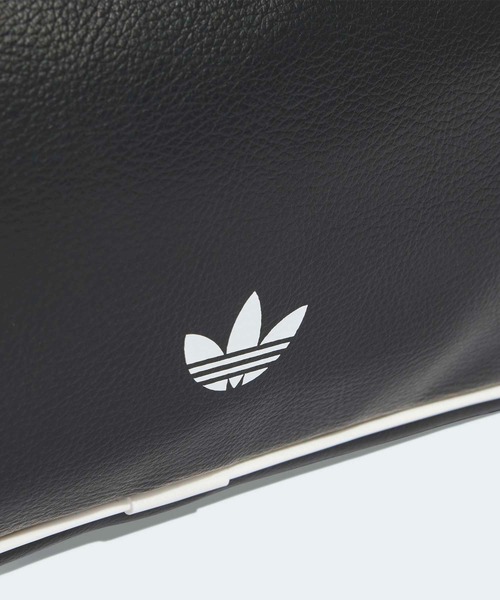 adidas（アディダス）の「アディカラー エロンゲイテッド エアライナーバッグ / アディダスオリジナルス adidas Originals（ショルダーバッグ・メンズ・ブラック・FREE）」の5枚目の写真