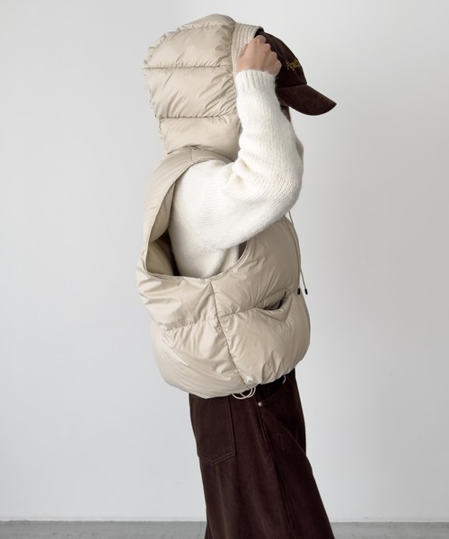 CANAL JEAN（キャナルジーン）の「El mar　パファーパーカーベスト（ダウンベスト・レディース・クリーム・ONE SIZE）」の6枚目の写真