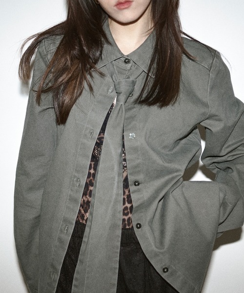 Ezick（エジック）の「washed twill volume ribbon shirt リボンツキカラーシャツ（シャツ/ブラウス・レディース・ピンク/グレー系その他・FREE）」の2枚目の写真