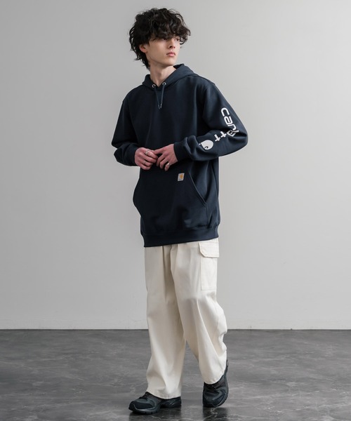 Carhartt(カーハート)の「Carhartt カーハート Midweight Logo Sleeve Graphic Sweatshirt/ロゴスリーブミッドウエイトプルオーバーパーカー(パーカー・メンズ・オリーブ/ヘザーグレー/ブラック/ワインレッド/オフホワイト/キャメル/チャコール/ネイビー・XL/L/M/S)」の16枚目の写真