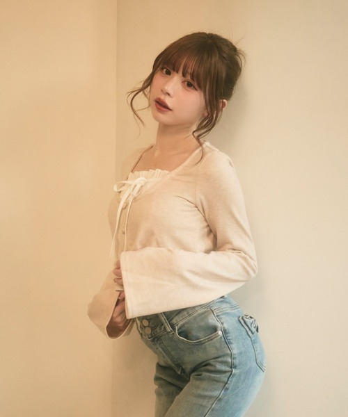 TITTY&CO.（ティティーアンドコー）の「フロントフリルレイヤード風トップス（カーディガン/ボレロ・レディース・ピンク/ベージュ/グレー・FREE）」の14枚目の写真