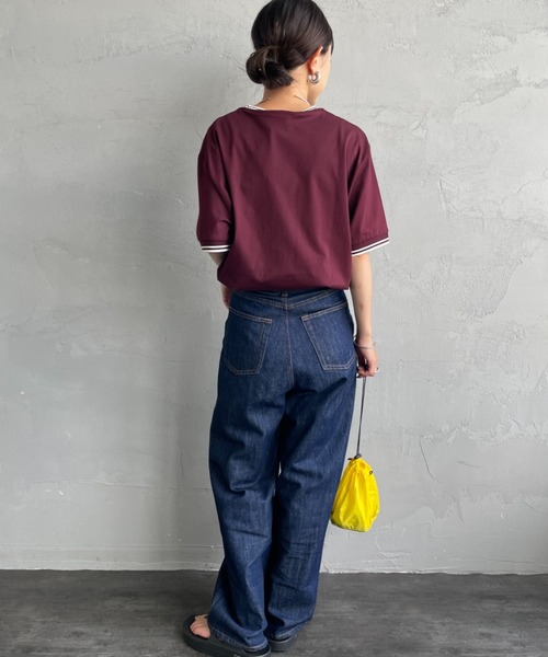 FRED PERRY（フレッドペリー）の「[FRED PERRY/フレッドペリー] ツインティップライン ワンポイントロゴ刺繍Tシャツ M1588V（Tシャツ/カットソー・レディース・ダークグリーン/モスグリーン/キナリ/キャメル/ワイン/サックスブルー/ダークグレー/ブラック系/ネイビー系/ホワイト/ネイビー/ブラック・L/M/S/XS/XL）」の21枚目の写真