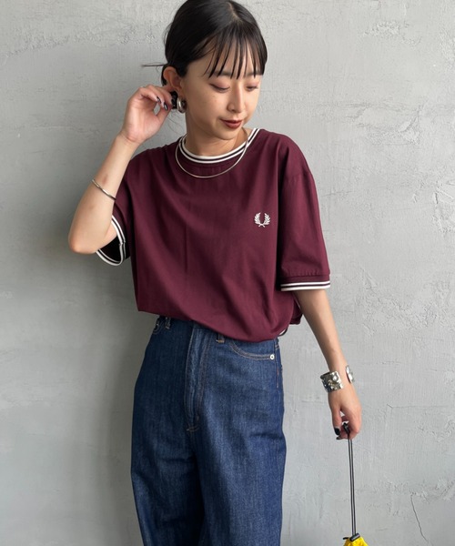 FRED PERRY（フレッドペリー）の「[FRED PERRY/フレッドペリー] ツインティップライン ワンポイントロゴ刺繍Tシャツ M1588V（Tシャツ/カットソー・レディース・ダークグリーン/モスグリーン/キナリ/キャメル/ワイン/サックスブルー/ダークグレー/ブラック系/ネイビー系/ホワイト/ネイビー/ブラック・L/M/S/XS/XL）」の18枚目の写真