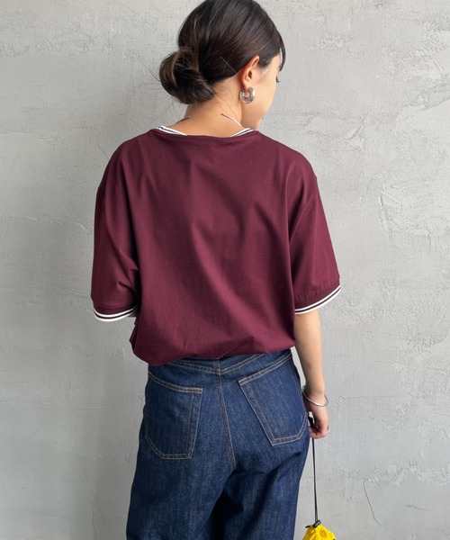 FRED PERRY（フレッドペリー）の「[FRED PERRY/フレッドペリー] ツインティップライン ワンポイントロゴ刺繍Tシャツ M1588V（Tシャツ/カットソー・レディース・ダークグリーン/モスグリーン/キナリ/キャメル/ワイン/サックスブルー/ダークグレー/ブラック系/ネイビー系/ホワイト/ネイビー/ブラック・L/M/S/XS/XL）」の19枚目の写真