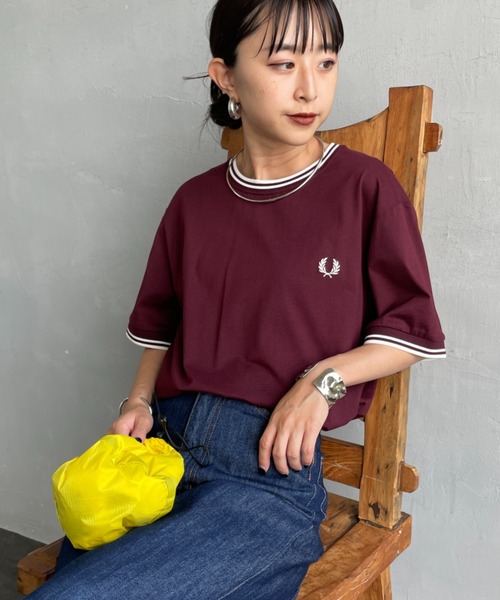 FRED PERRY（フレッドペリー）の「[FRED PERRY/フレッドペリー] ツインティップライン ワンポイントロゴ刺繍Tシャツ M1588V（Tシャツ/カットソー・レディース・ダークグリーン/モスグリーン/キナリ/キャメル/ワイン/サックスブルー/ダークグレー/ブラック系/ネイビー系/ホワイト/ネイビー/ブラック・L/M/S/XS/XL）」の17枚目の写真