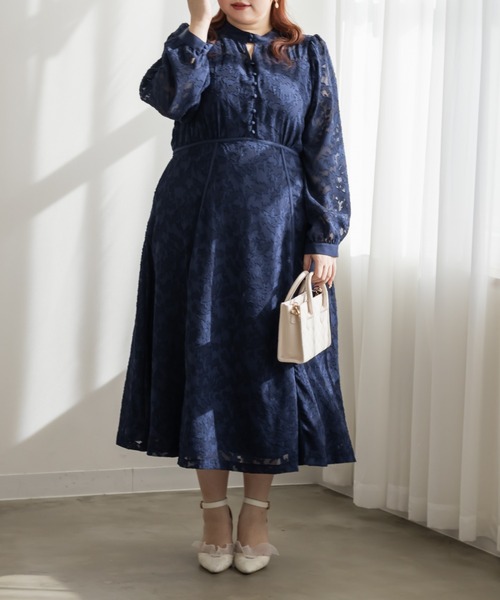 CLETTE(クレット)の「CLETTEオリジナルパイピングデザインシアー花柄ワンピース(ワンピース・レディース・ブルー/ネイビー/ラベンダー・4L/3L/LL)」の5枚目の写真