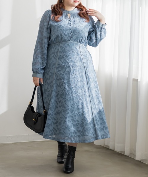 CLETTE(クレット)の「CLETTEオリジナルパイピングデザインシアー花柄ワンピース(ワンピース・レディース・ブルー/ネイビー/ラベンダー・4L/3L/LL)」の8枚目の写真