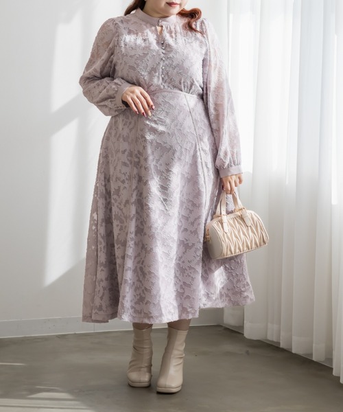 CLETTE(クレット)の「CLETTEオリジナルパイピングデザインシアー花柄ワンピース(ワンピース・レディース・ブルー/ネイビー/ラベンダー・4L/3L/LL)」の11枚目の写真