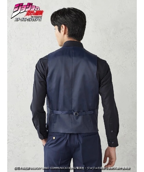 Perfect Suit FActory（パーフェクトスーツファクトリー）の「アニメ『ジョジョの奇妙な冒険 スターダストクルセイダース』セットアップベスト【空条承太郎】（スーツベスト・メンズ・ネイビー・3L/LL/L/M/S/SS）」の4枚目の写真