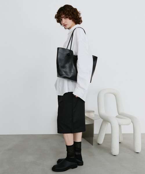 arholiday.standard(エーアールホリデースタンダード)の「long shoulder tuck tote bag / ロングショルダータックトートバッグ(トートバッグ・レディース・ブラック・FREE)」の15枚目の写真