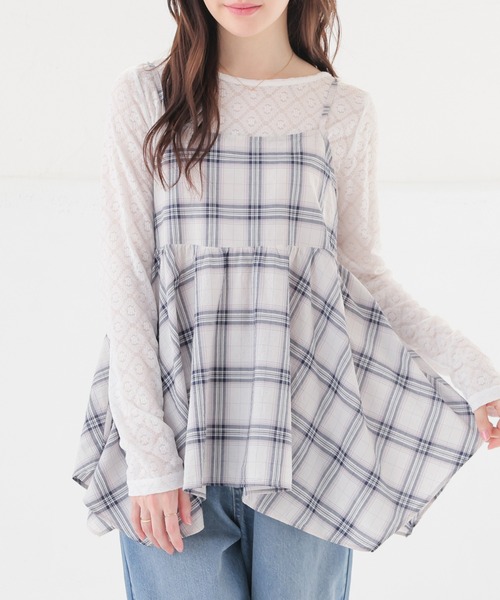 Honeys(ハニーズ)の「イレヘムキャミブラウス(シャツ/ブラウス・レディース・ネイビー系/ベージュ系その他/ホワイト系その他・S/M/LL/L)」の2枚目の写真