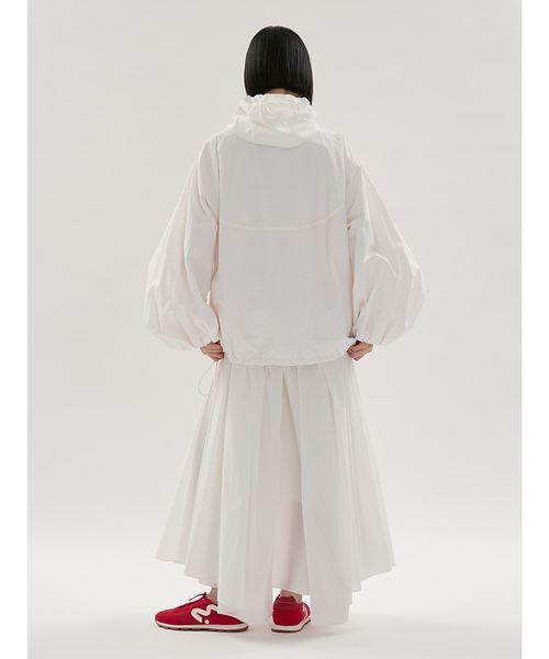 emmi（エミ）の「ギャザーフォルムナイロンワンピース（ワンピース・レディース・オフホワイト/ブラック/イエロー/レッド・1/0）」の14枚目の写真