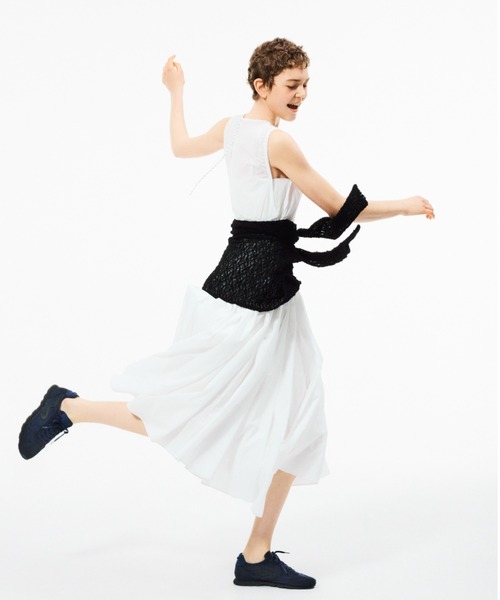 emmi（エミ）の「ギャザーフォルムナイロンワンピース（ワンピース・レディース・オフホワイト/ブラック/イエロー/レッド・1/0）」の2枚目の写真