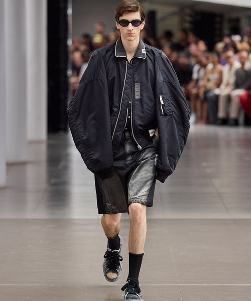 Maison MIHARA YASUHIRO（メゾンミハラヤスヒロ）の「【MIHARAYASUHIRO/ミハラヤスヒロ】BACK VEST BOMBER JACKET（MA-1・メンズ・カーキ/ブラック・48/46/44）」の11枚目の写真