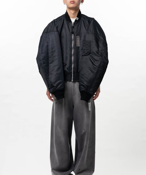 Maison MIHARA YASUHIRO（メゾンミハラヤスヒロ）の「【MIHARAYASUHIRO/ミハラヤスヒロ】BACK VEST BOMBER JACKET（MA-1・メンズ・カーキ/ブラック・48/46/44）」の18枚目の写真