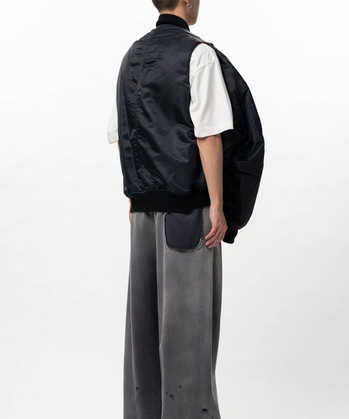 Maison MIHARA YASUHIRO（メゾンミハラヤスヒロ）の「【MIHARAYASUHIRO/ミハラヤスヒロ】BACK VEST BOMBER JACKET（MA-1・メンズ・カーキ/ブラック・48/46/44）」の19枚目の写真